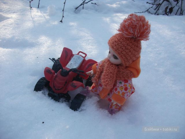 Как Манюня в лес ходила и подарки получила