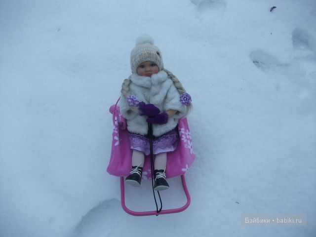 Прогулка Алены, кукла от Сони Хартман - Хелен (Heart and Soul Dolls) и встреча с подружкой Николькой