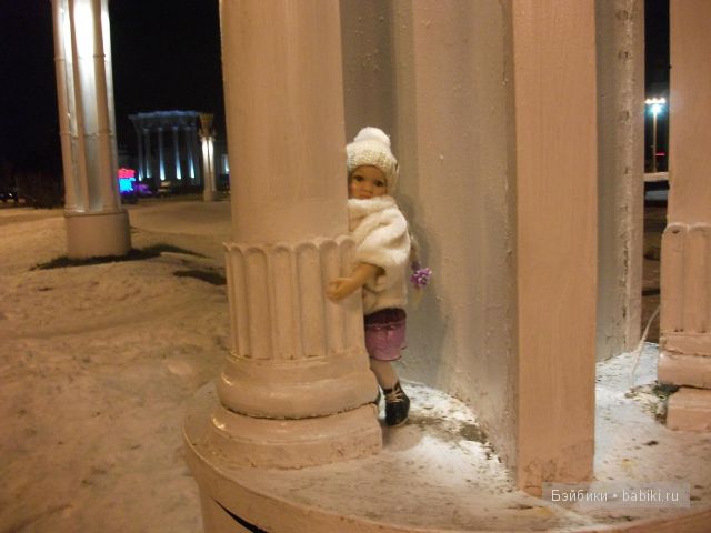 Прогулка Алены, кукла от Сони Хартман - Хелен (Heart and Soul Dolls) и встреча с подружкой Николькой