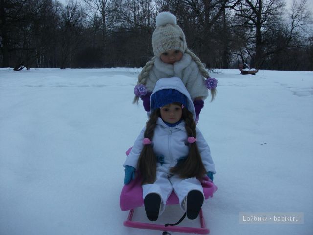 Прогулка Алены, кукла от Сони Хартман - Хелен (Heart and Soul Dolls) и встреча с подружкой Николькой