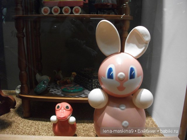 Выставка. Назад в детство