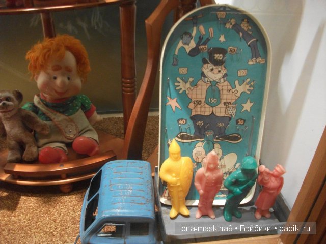 Выставка. Назад в детство