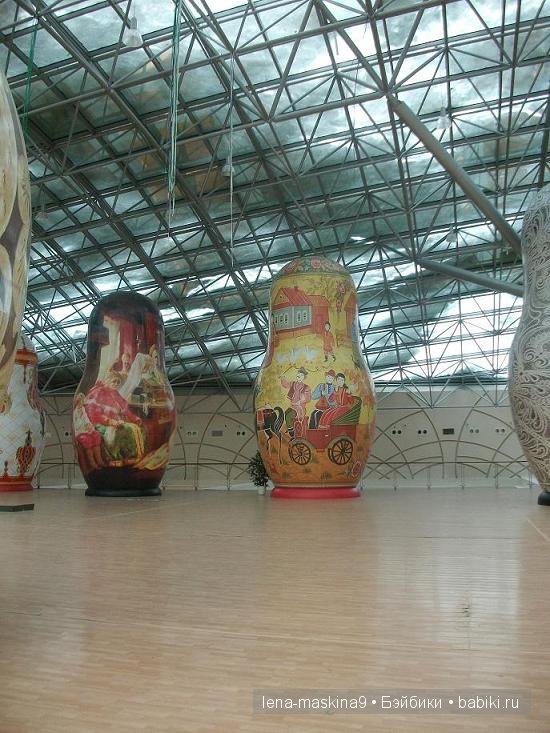 Выставка гиганских матрешек