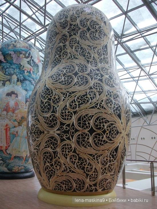 Выставка гиганских матрешек