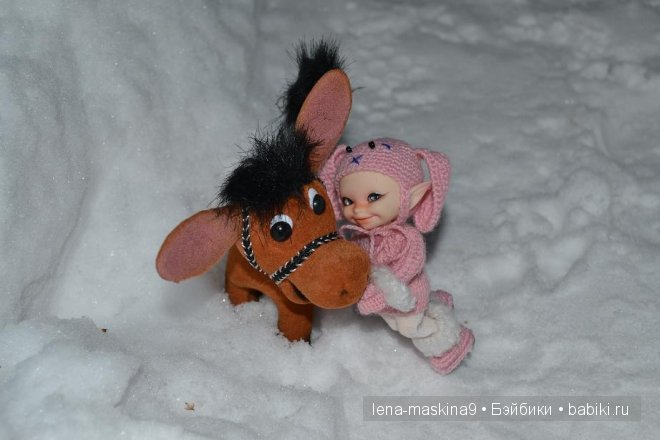 Прогулка куклы (БЖД) Луши в вечернем лесу