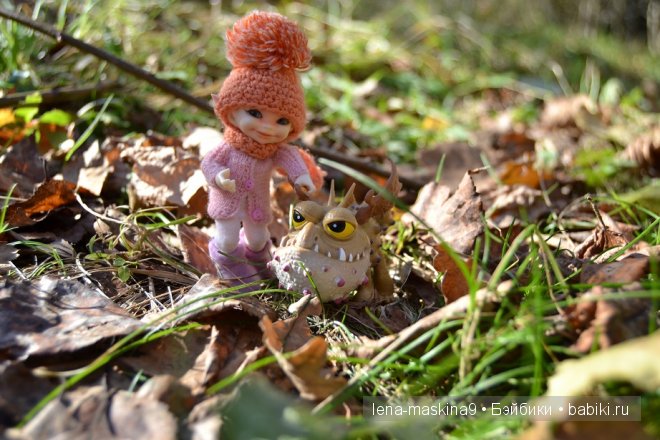 Луша на прогулке со своим другом Крошем. В осеннем лесу | Бэйбики Луша на прогулке со своим другом Крошем. В осеннем лесу