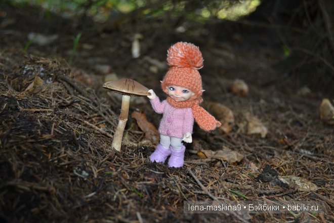 Луша на прогулке со своим другом Крошем. В осеннем лесу | Бэйбики Луша на прогулке со своим другом Крошем. В осеннем лесу