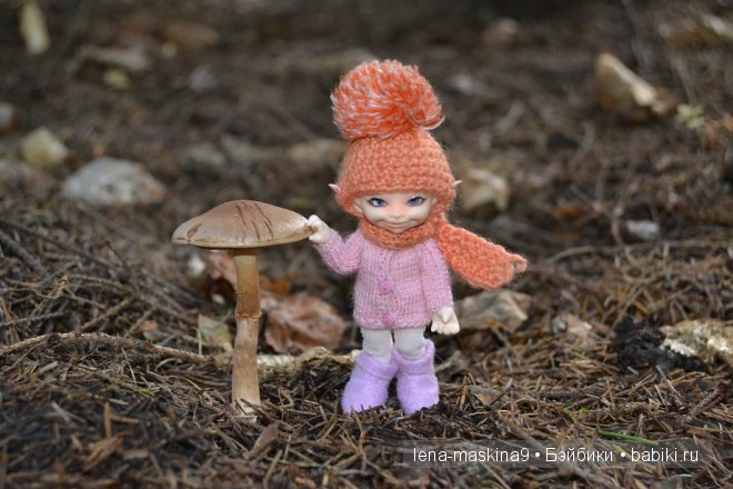 Луша на прогулке со своим другом Крошем. В осеннем лесу | Бэйбики Луша на прогулке со своим другом Крошем. В осеннем лесу