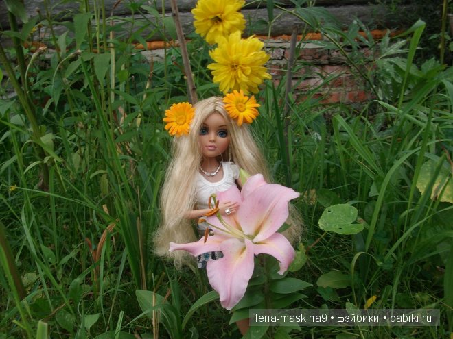 Лето кончилось, за окошком дождик, а так хочеться тепла и солнышка!!! (Шарнирная куколка и лето)