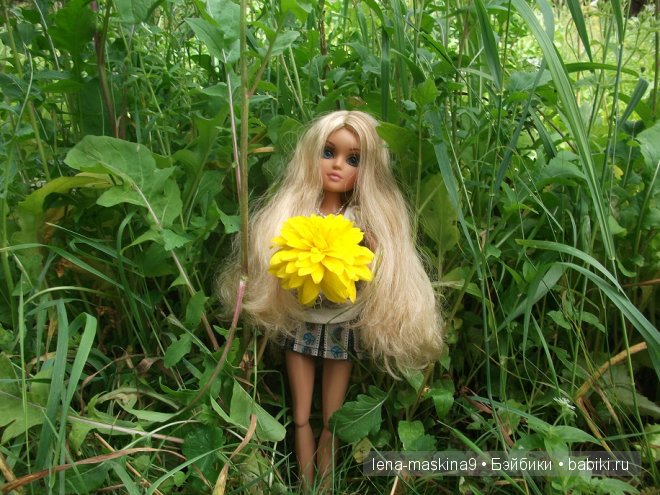 Лето кончилось, за окошком дождик, а так хочеться тепла и солнышка!!! (Шарнирная куколка и лето)