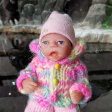 Малышка -  Катюша,  в зоопарке