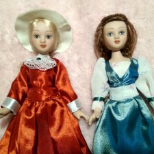 Две куклы- лотом.