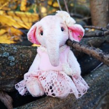 Последние теплые дни осени и малышка Слоняша