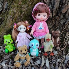 Прогулка в парке Анюты, Катюши и их друзей