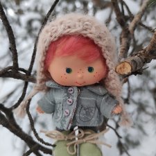 Вишенка, лес и ее любимый котик