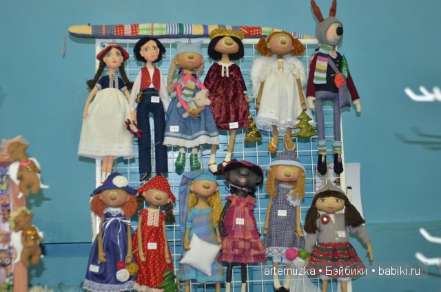 В Калининграде началась шестая выставка-ярмарка авторских кукол и мишек Тедди Балтийский вернисаж