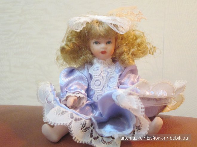 Чудесная коробочка с маленькими фарфоровыми куколками (фото 8)