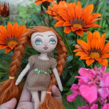 Милый рыжий цветочек