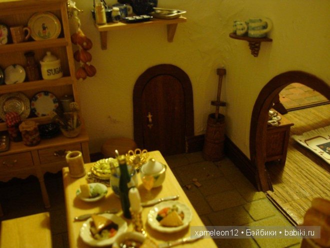 В гостях у хоббита. Румбокс своими руками от Maddie Brindley