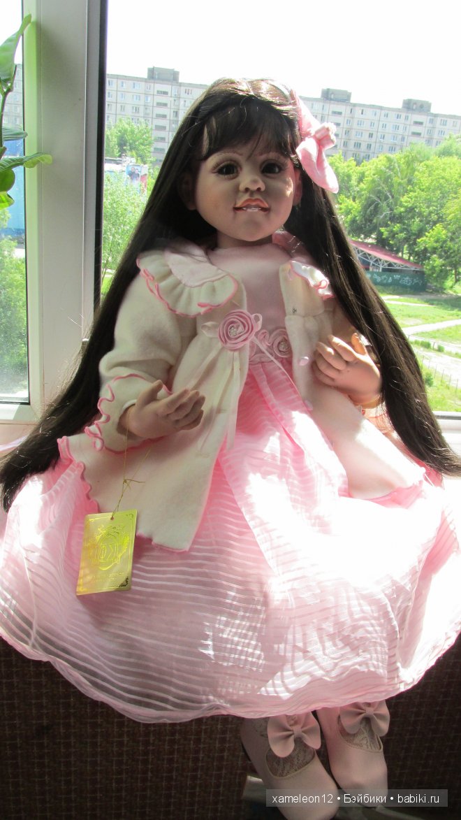 редкая кукла от Fayzah Spanos