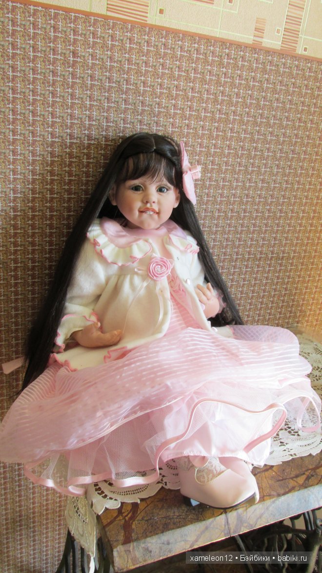 редкая кукла от Fayzah Spanos