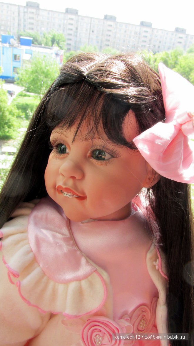 редкая кукла от Fayzah Spanos