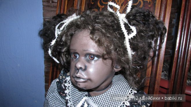 Clare от Robyn Joynson