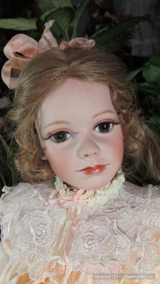Девочка с клеткой, фарфоровая кукла от Janet Ness (фото 4)