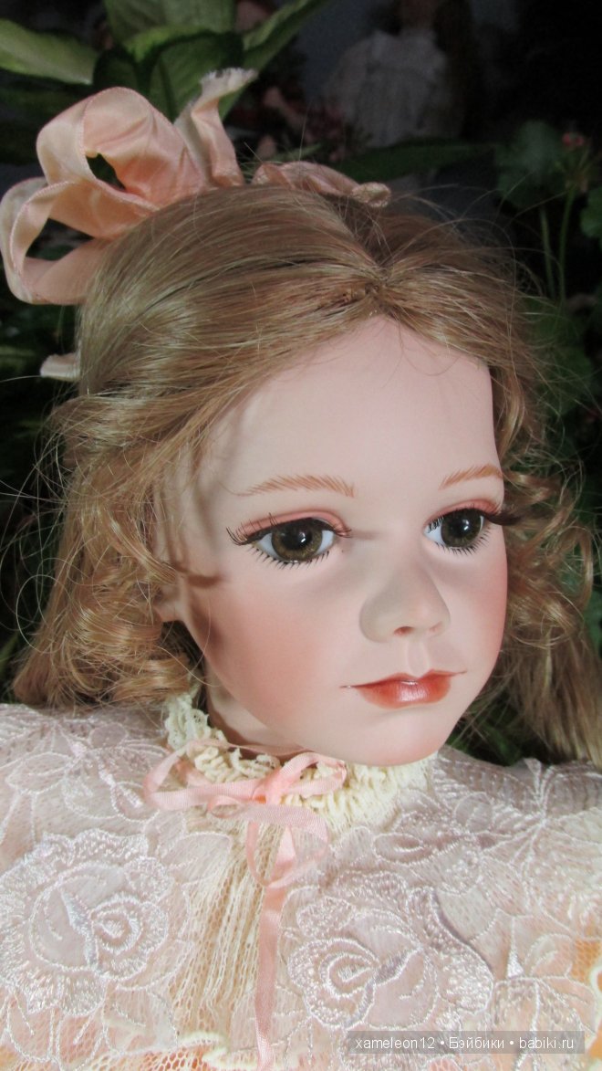 Девочка с клеткой, фарфоровая кукла от Janet Ness (фото 3)