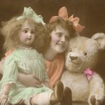 Почему мы любим кукол? Или с чего все началось?