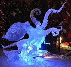Искрящиеся и невероятные ледяные скульптуры (фото 7)