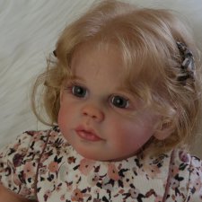 Малышка Макси