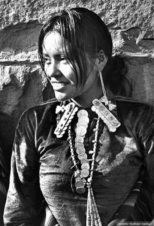 Я был на краю света. Я был на краю моря. Я был на краю неба. Я был на краю гор. Я не встретил никого, кто не был мне другом