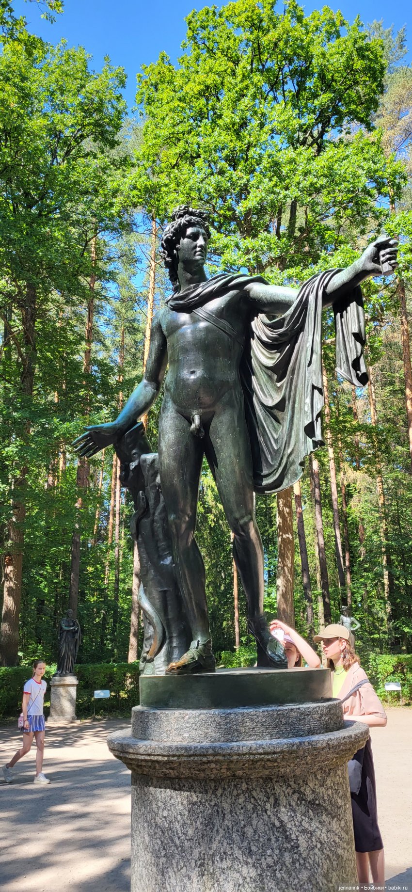 Фестиваль цветов «Императорский букет баснописцу» в Павловске