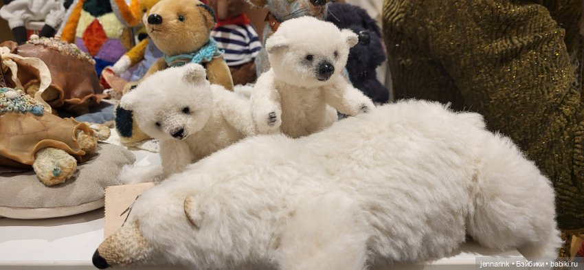 Выставка "Бал кукол" в Севкабеле