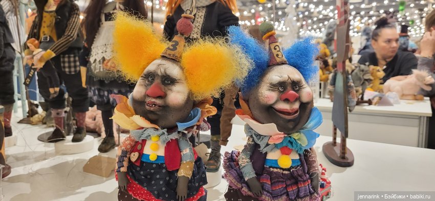 Выставка "Бал кукол" в Севкабеле