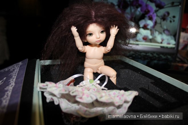 -Сейчас примерю,может подойдет..