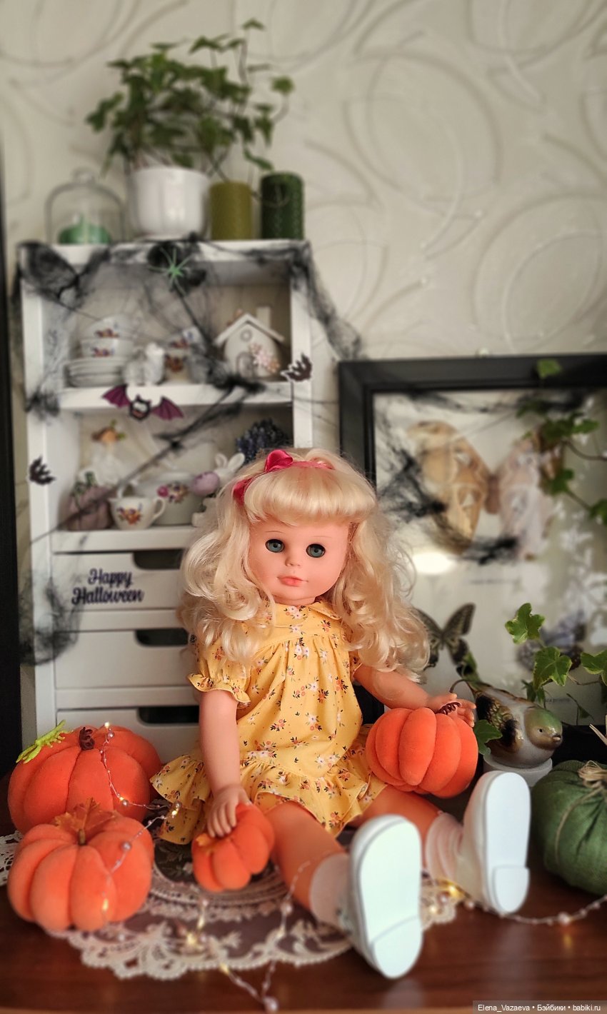 Кукла ГДР отмечает Хеллоуин (фото 5)