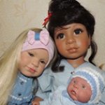 Две сестрички от Памелы Эрфф и их подружки