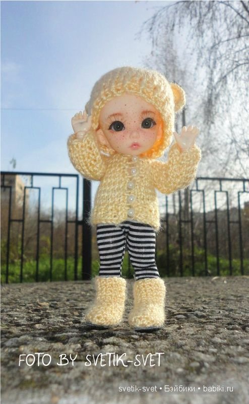 Погуляли мы немножко,показали мы одежки