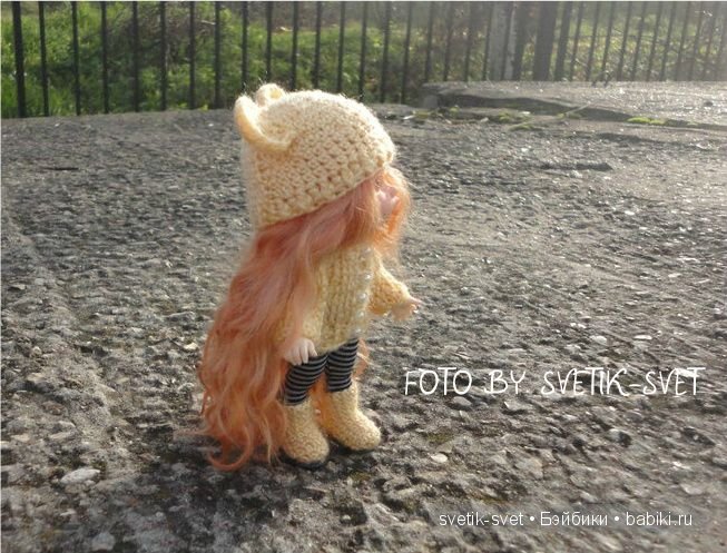 Погуляли мы немножко,показали мы одежки