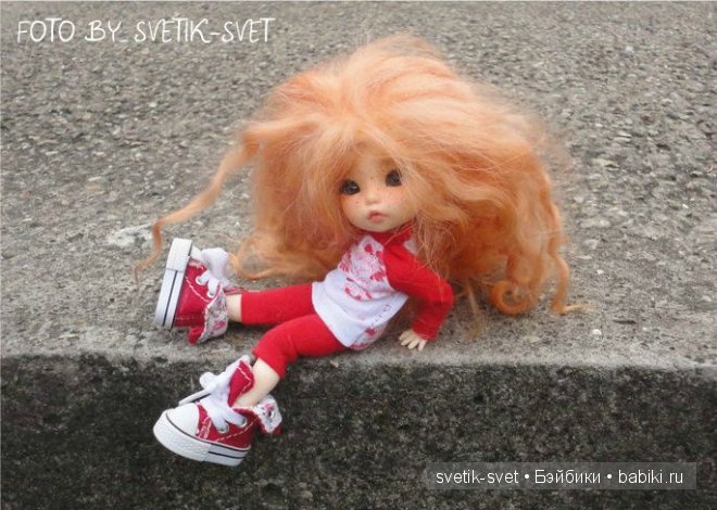 Погуляли мы немножко,показали мы одежки