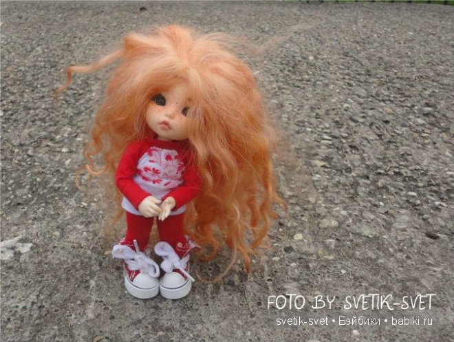 Погуляли мы немножко,показали мы одежки