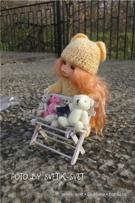 Погуляли мы немножко,показали мы одежки