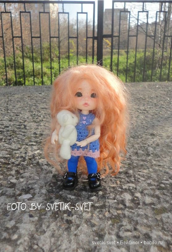 Погуляли мы немножко,показали мы одежки