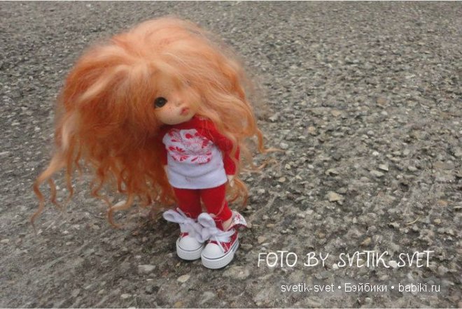 Погуляли мы немножко,показали мы одежки