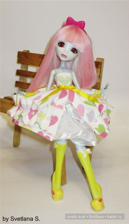 Наряды для кукол монстр хай (фото 6)