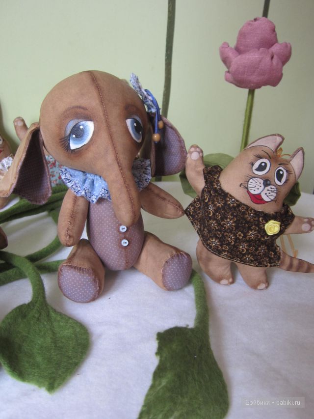 слоник Поль