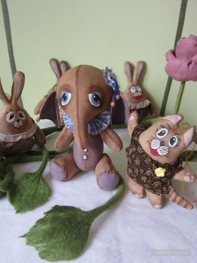 слоник Поль