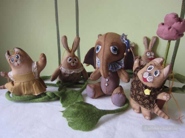 слоник Поль